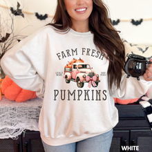 Load image into Gallery viewer, Farm Fresh Pumpkins (Vintage)
